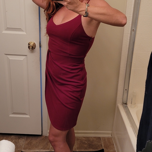 Sexy Burgundy Dress - Picture 3 of 5